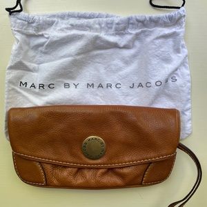 Marc by Marc Jacobs camel brown clutch